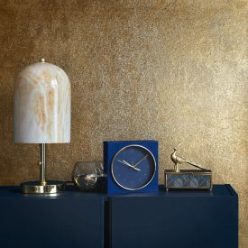  Aranyszínű beton mintázatú fényes vlies-vinyl tapéta - City Glow kollekció 34280